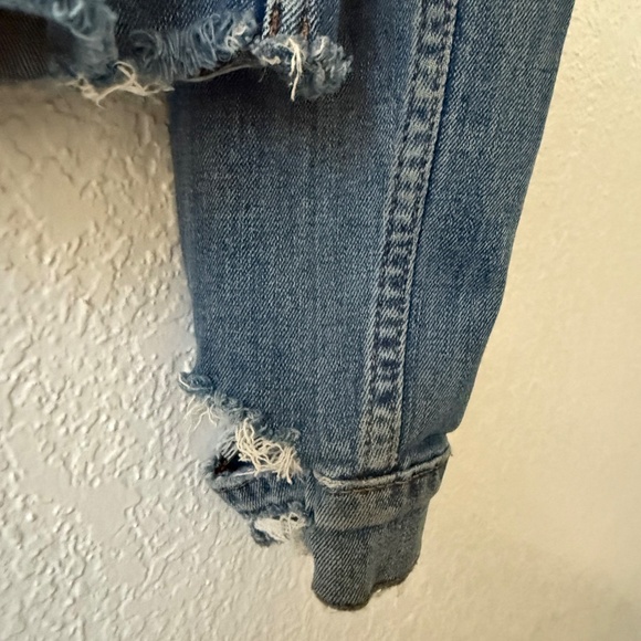 Joe’s Women’s Distressed Frannie Relaxed Slightly Thrashed Denim Jacket Small - Picture 11 of 16